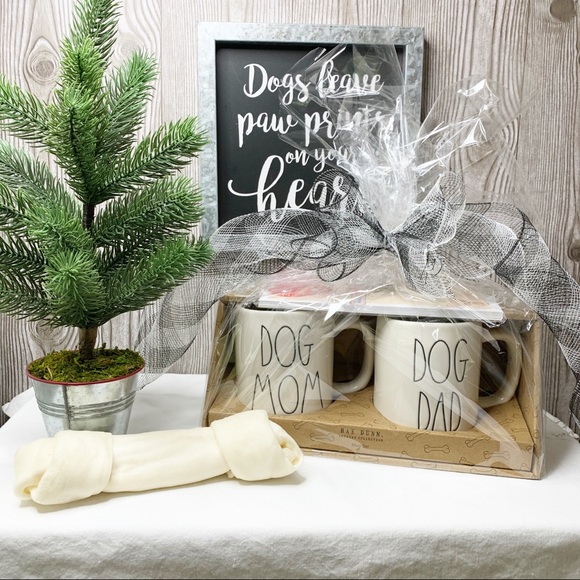 Rae Dunn Other - Rae Dunn Dog Mom & Dog Dad Mug Gift Set w/ Notepad